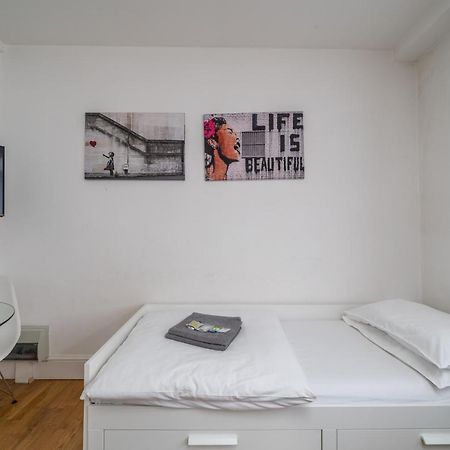 Private Studio - Wardour Street - Berwick Street ロンドン エクステリア 写真